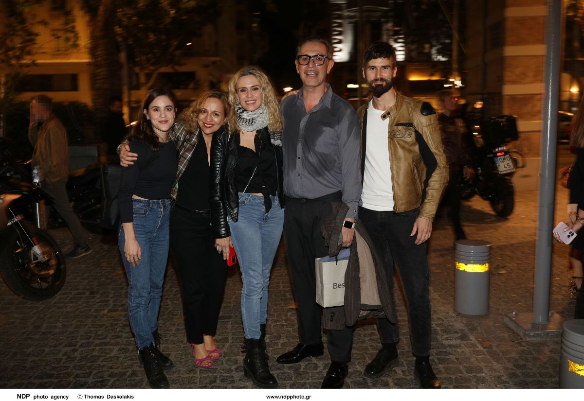 Ο Αναστάσης Ροϊλός ξανά ερωτευμένος: Ποια είναι η διάσημη ηθοποιός που έχει σχέση εδώ και 2 χρόνια 2 Στέλλα Ψαρουδάκη, Αναστάσιος Ροϊλόε