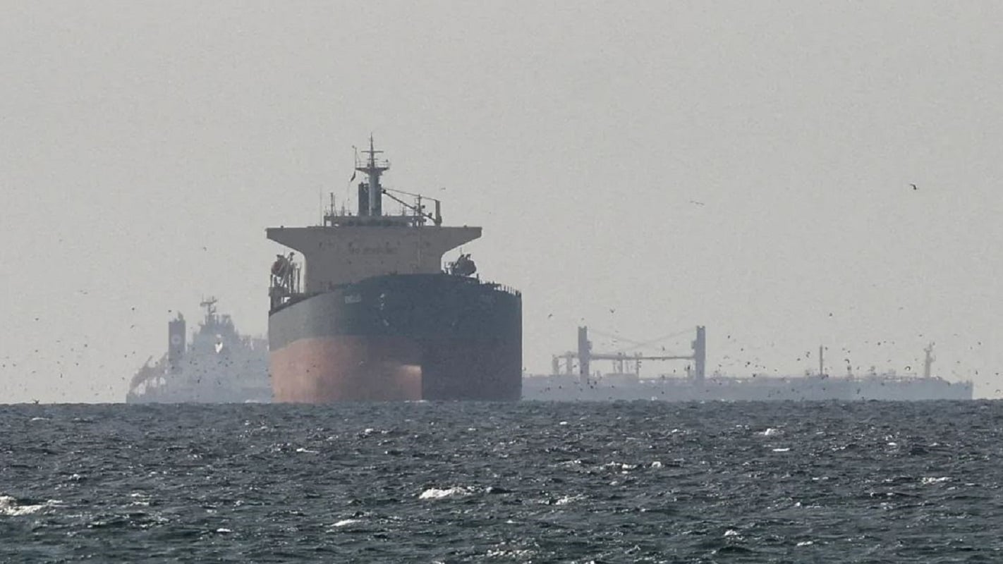Ιρανικό δεξαμενόπλοιο πέρασε τα Στενά του Ορμούζ αψηφώντας τον αμερικανικό αποκλεισμό, αναφέρει το Fars
