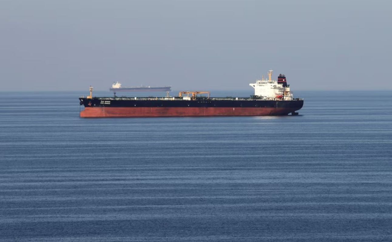 IRGC: Aνέλαβαν την ευθύνη για την επίθεση στο ισραηλινό τάνκερ «Aqua 1» – «Στοχοποιήθηκε με ακρίβεια και φλέγεται»