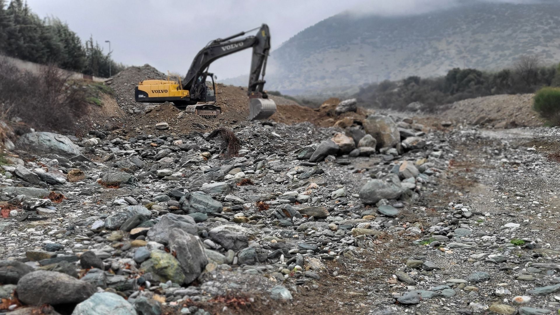 Τέμπη: Αυτό είναι το υλικό που αφαιρέθηκε από το κινητό του δικαστικού εμπειρογνώμονα – Φωτογραφίες που αποκαλύπτονται για πρώτη φορά από την τραγωδία