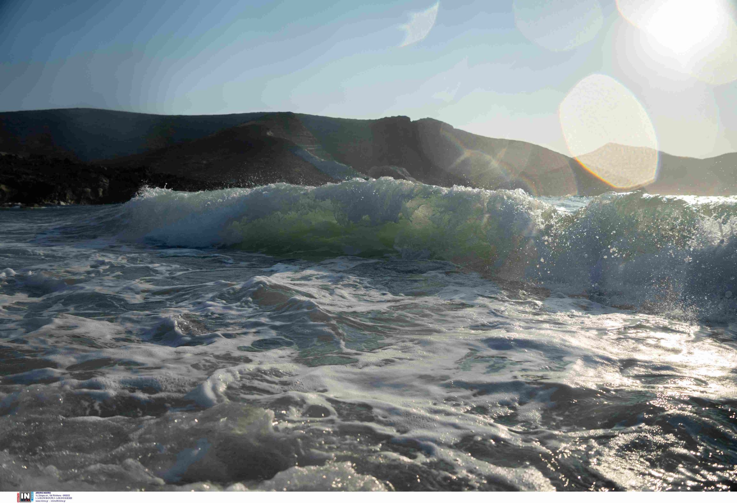 Το σπάνιο και επικίνδυνο θαλάσσιο φαινόμενο που αποκαλύπτεται αποκλειστικά από drone (Vid)