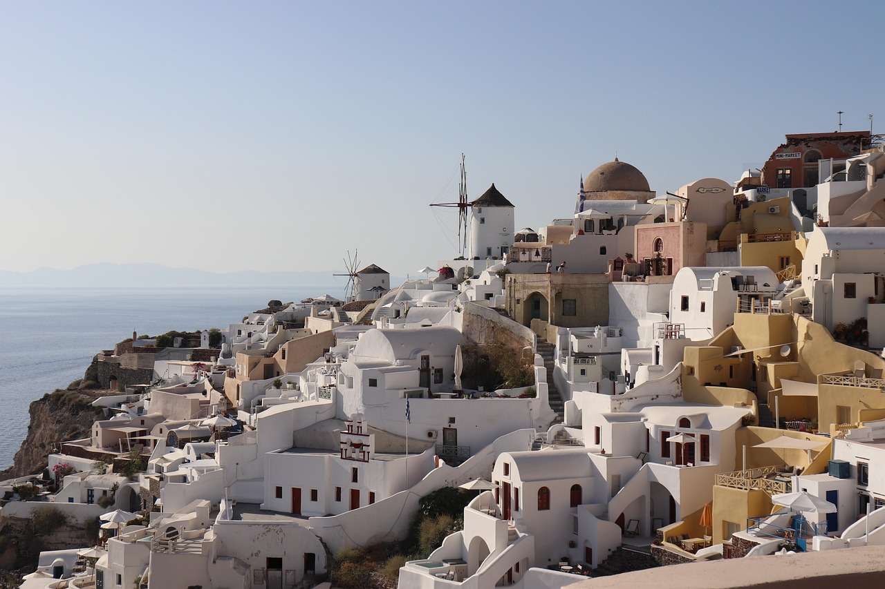 Θες νησί χωρίς χρεωκοπία; 7 μυστικά για ταξίδι στην Ελλάδα που δουλεύουν