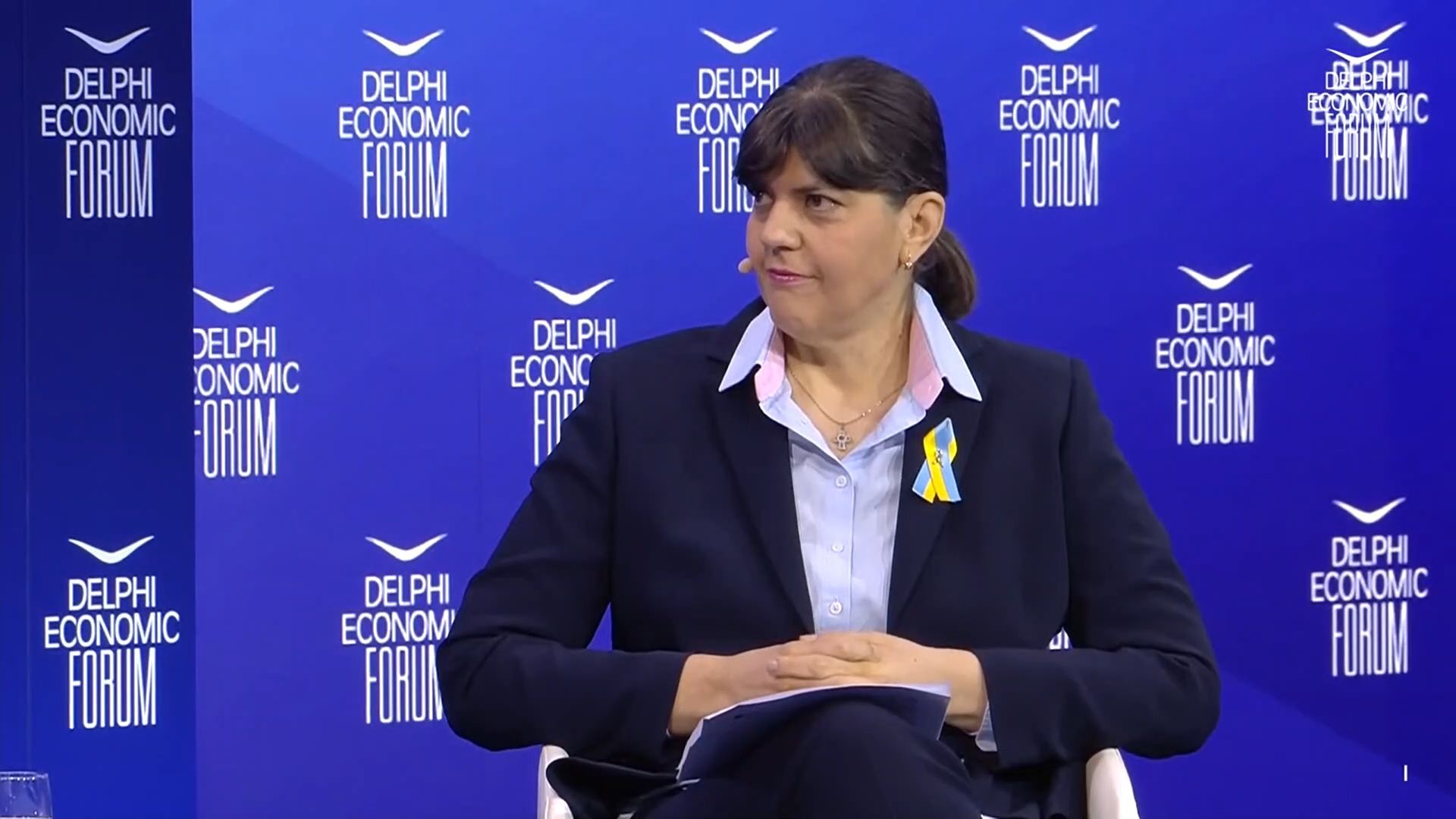 Το σχόλιο της Laura Covesi για τους πολιτικούς που προκάλεσε το γέλιο του κοινού