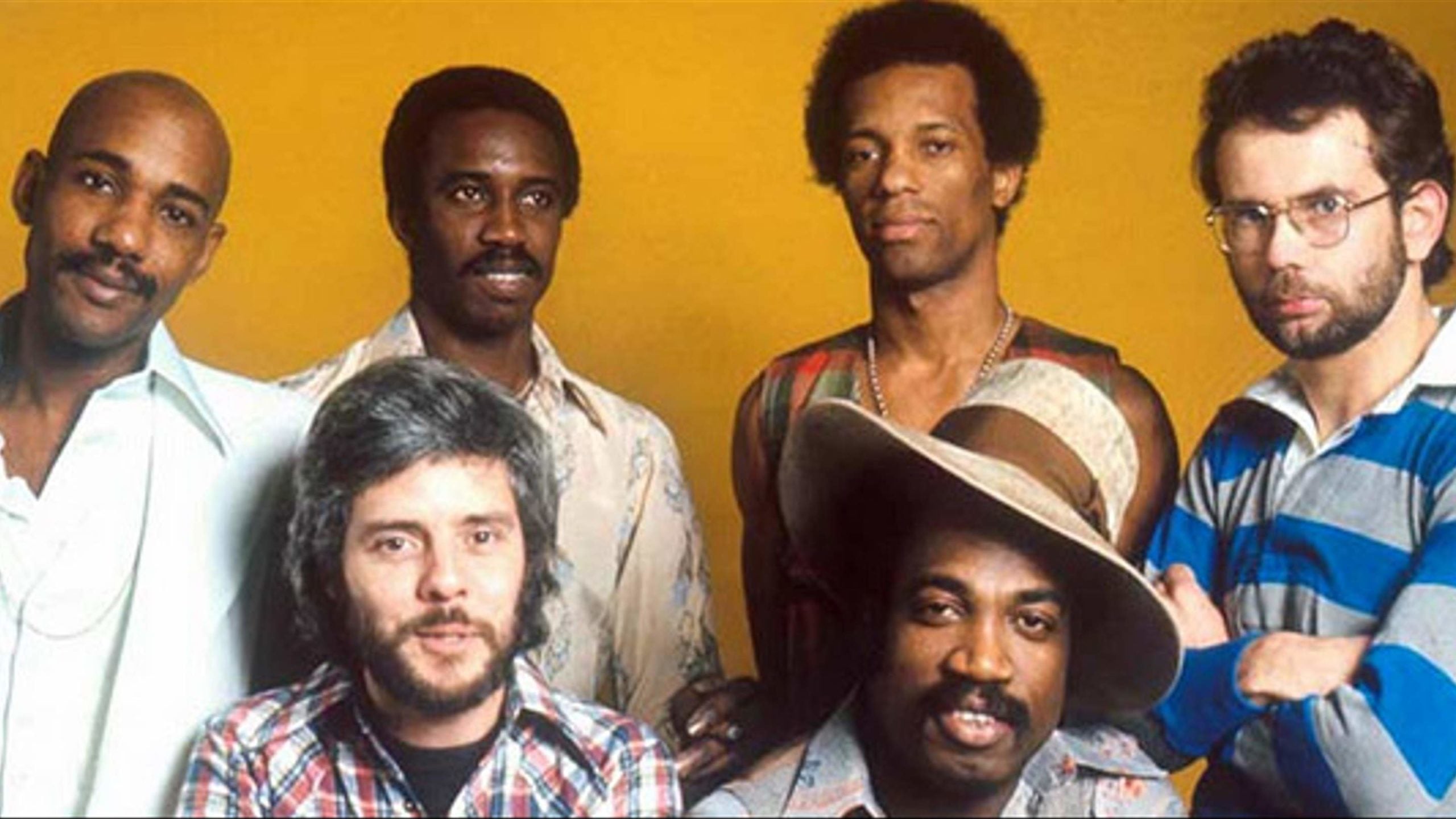 Τόνι Γουίλσον: Έφυγε από τη ζωή ο συνιδρυτής των Hot Chocolate και δημιουργός της διεθνούς επιτυχίας «You Sexy Thing»