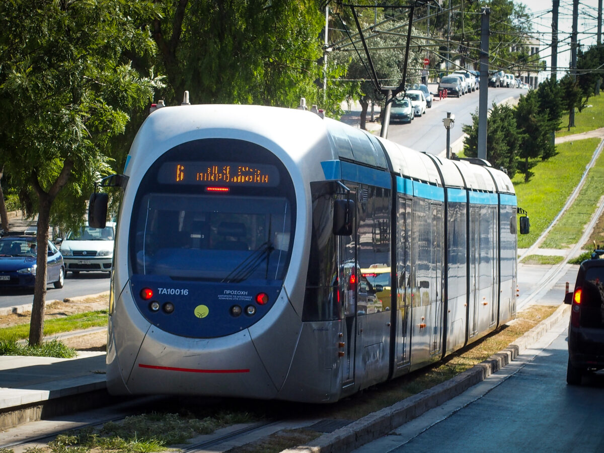 Τραμ: Νέες κυκλοφοριακές αλλαγές από σήμερα λόγω έργων και Ποσειδώνιου Ημιμαραθώνιου – Ποιες στάσεις θα είναι κλειστές