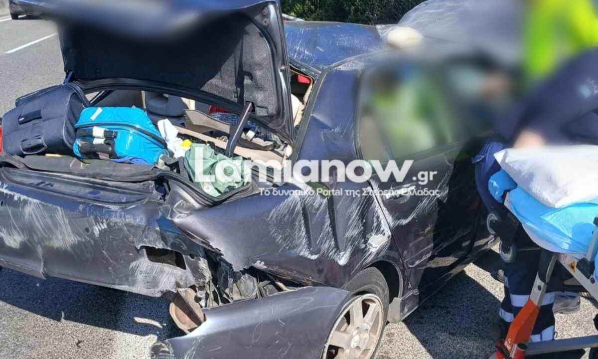 Home 59 Φθιώτιδα: Μητέρα τραυματίστηκε σε σύγκρουση – Δείτε εικόνες από το διαλυμένο όχημά της
