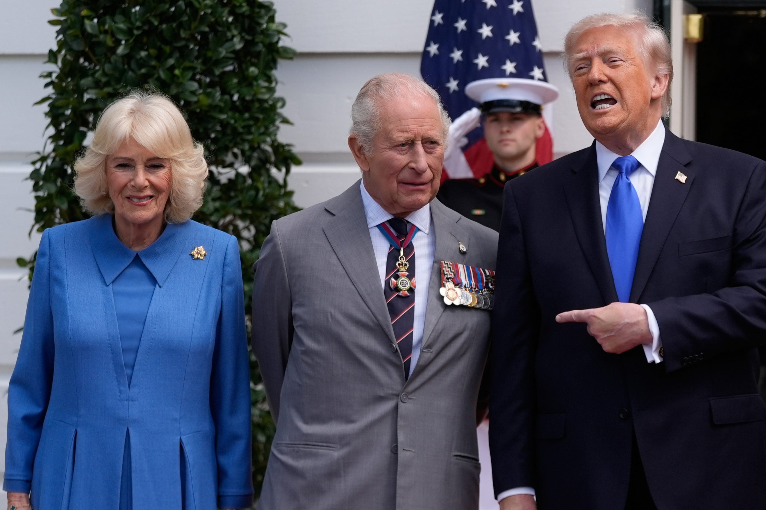 Ο Τραμπ αίρει τους δασμούς στο σκωτσέζικο ουίσκι προς τιμήν του βασιλιά Καρόλου