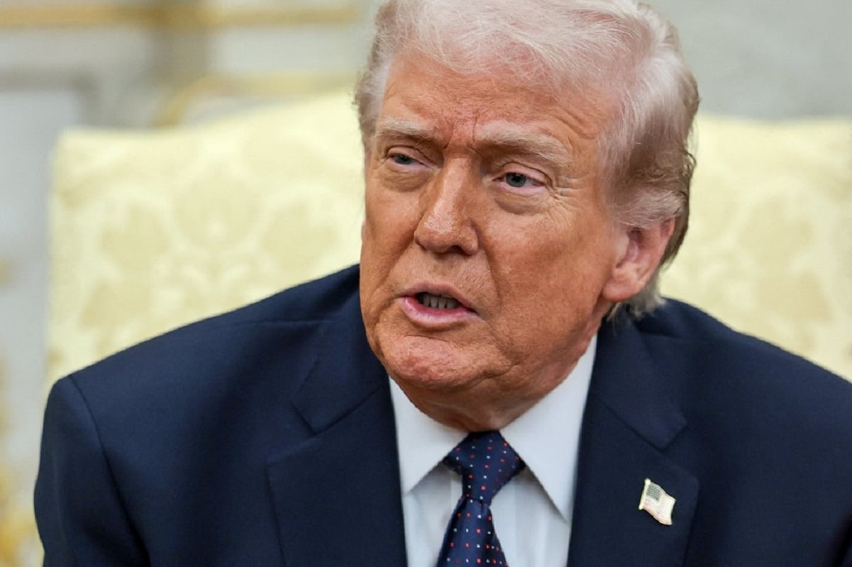 Τραμπ: «Σχεδιάζουμε στρατιωτική επέμβαση αν αποτύχουν οι διαπραγματεύσεις με το Ιράν – Εξοπλίζουμε τα πλοία με κορυφαία όπλα»