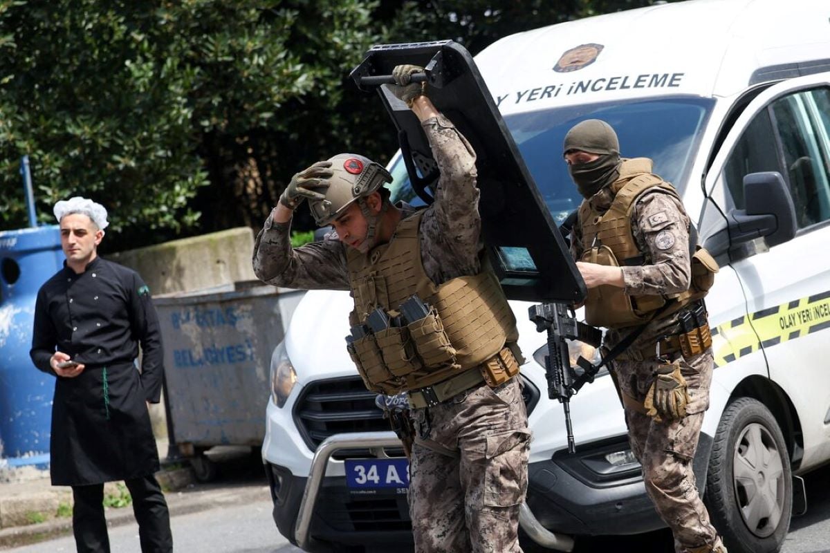 Κωνσταντινούπολη: Η ιστορία της ένοπλης επίθεσης στο ισραηλινό προξενείο – Ένας «ύποπτος» νεκρός από πυρά αστυνομικών