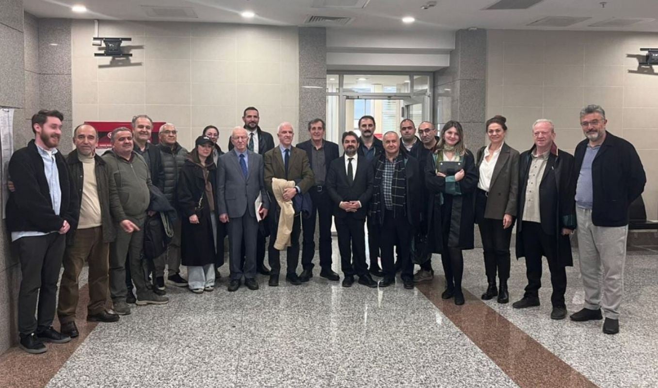 Τουρκία: Ο αντιπολιτευόμενος δημοσιογράφος Ζαφέρ Αράπκιρλι καταδικάστηκε σε 2,5 χρόνια φυλάκισης για «διάδοση ψευδών πληροφοριών»