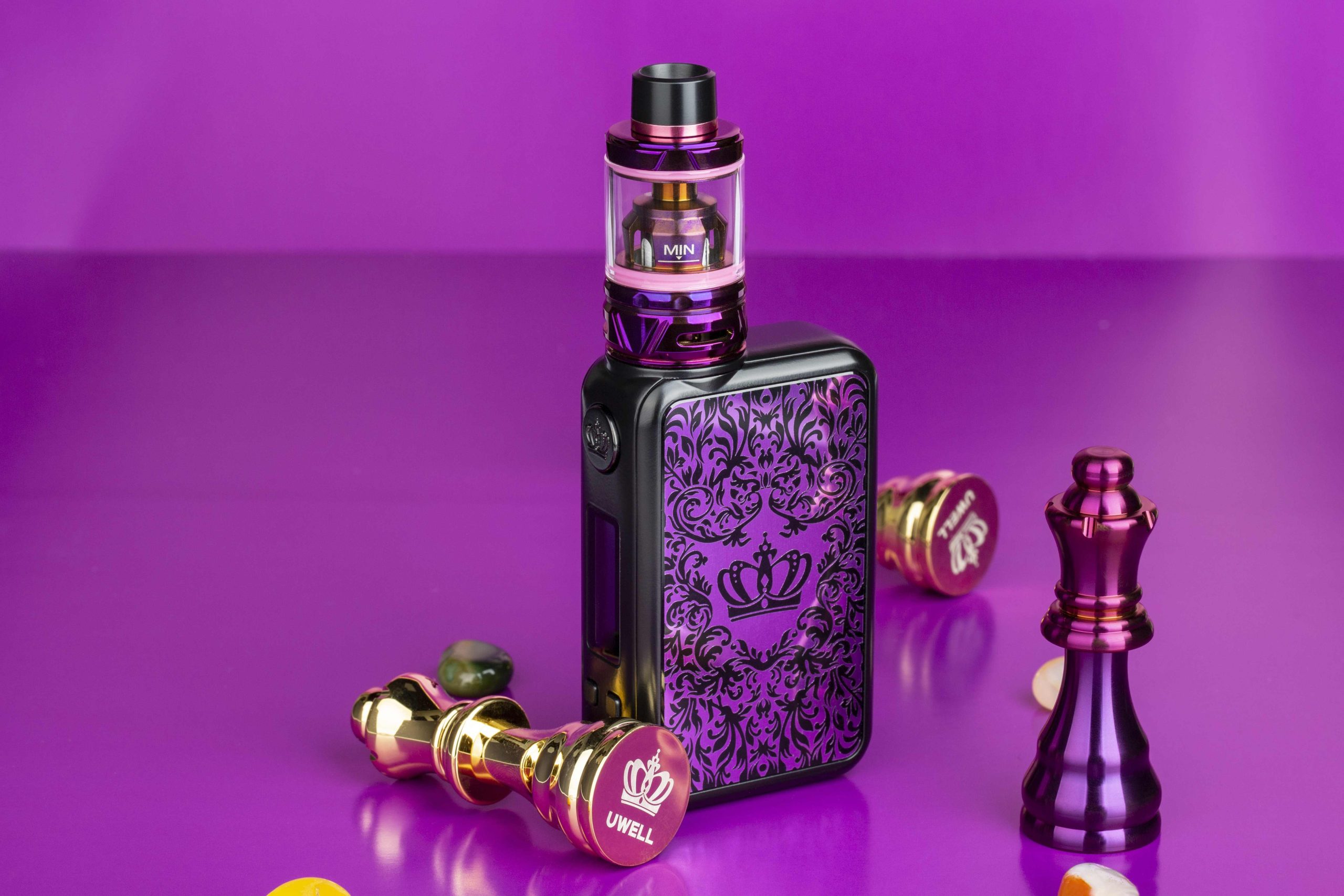 Σοκαριστικό περιστατικό σε νυχτερινό κέντρο: Πώς άδειασαν λογαριασμό πελάτη με ηλεκτρονικό τσιγάρο!