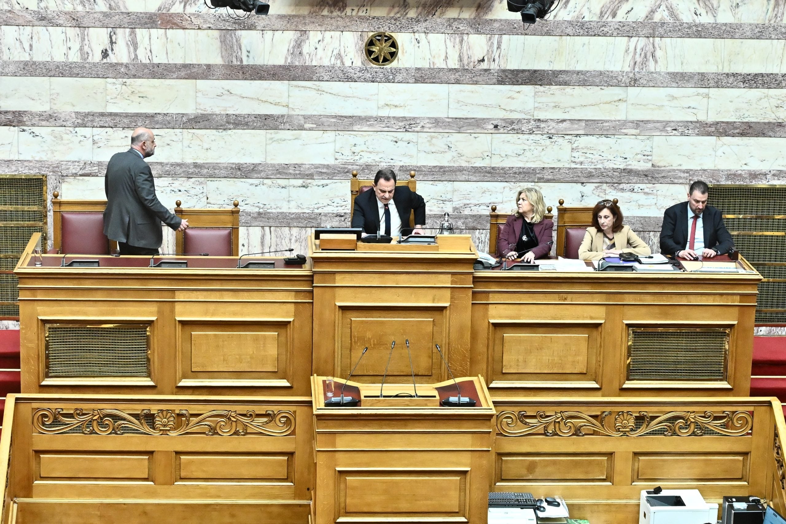 ΟΠΕΚΕΠΕ: Η Επιτροπή Δεοντολογίας συνεδριάζει τη Μεγάλη Τρίτη για την άρση ασυλίας 11 βουλευτών