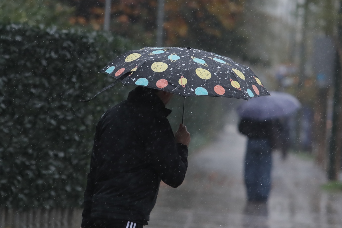 Καιρός αύριο: Τοπικές βροχές και πτώση της θερμοκρασίας