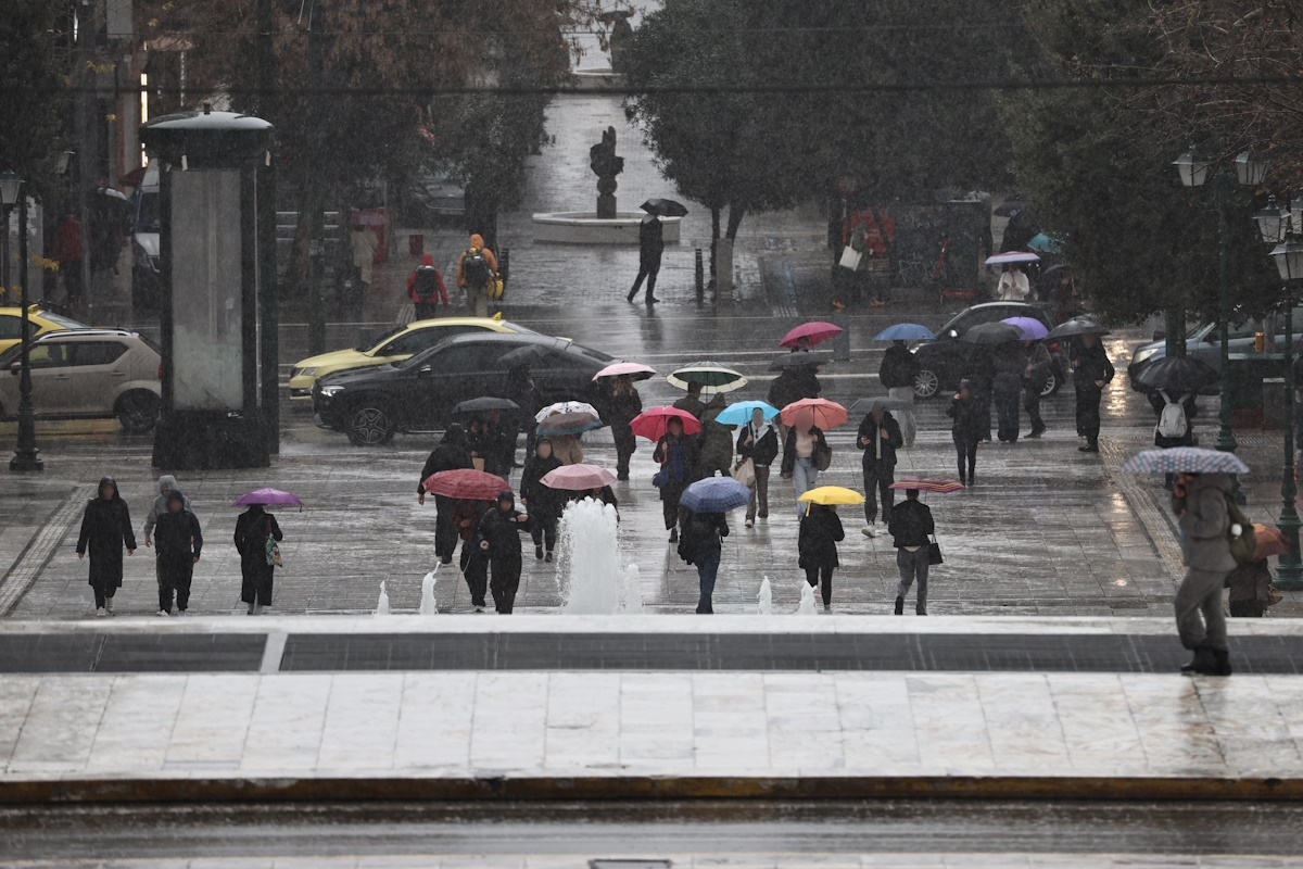 Home 69 Κακοκαιρία Erminio: Μήνυμα του 112 στην Αττική – «Περιορίστε τις μετακινήσεις από το απόγευμα έως τα μεσάνυχτα»