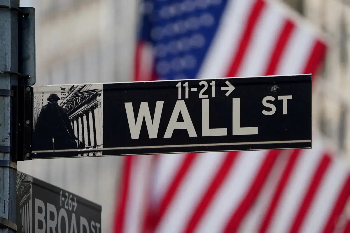 Wall Street: Δυναμική άνοδος χάρη στα οικονομικά αποτελέσματα καθώς μειώθηκαν οι γεωπολιτικοί φόβοι
