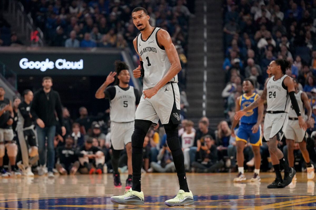 NBA: Οι Σπερς θριάμβευσαν στην έδρα των Γουόριορς με παράσταση του Γουεμπανιάμα, οι Σέλτικς κατατρόπωσαν τους Χιτ στο Μαϊάμι