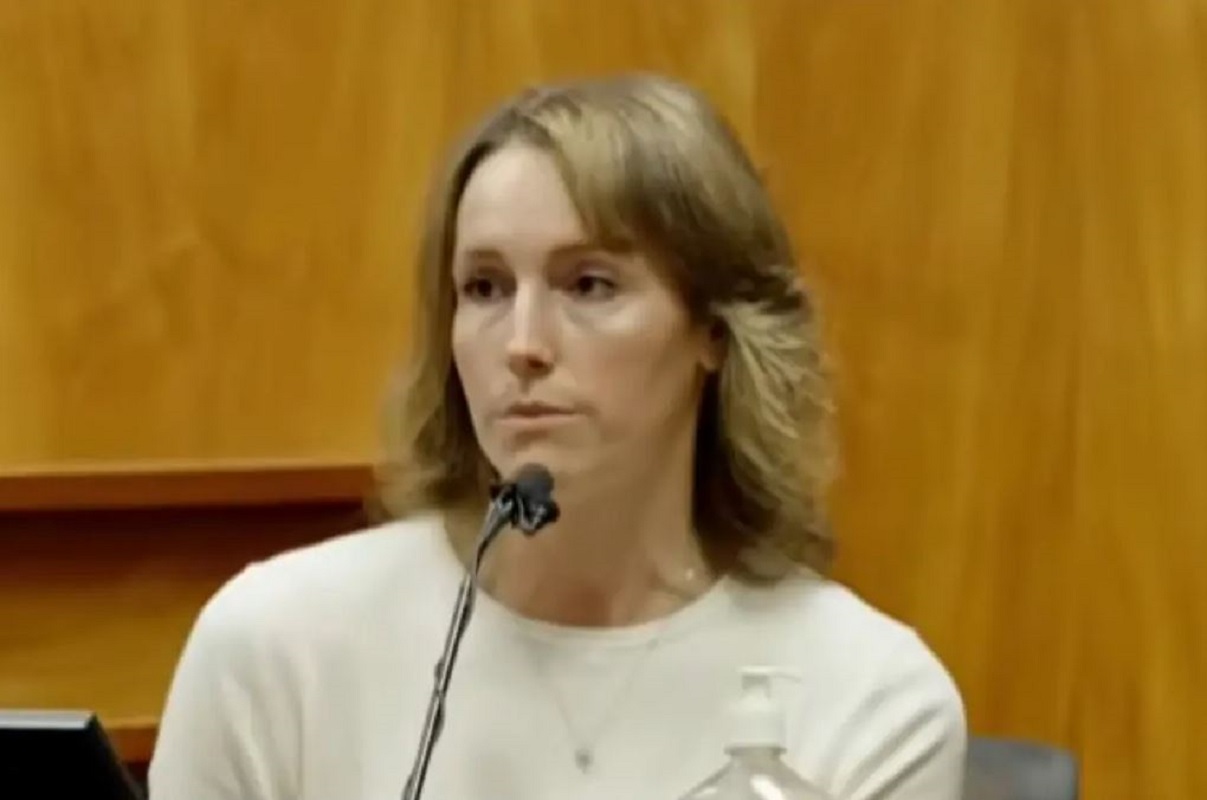 Χαβάη: Καταδικάστηκε για απόπειρα δολοφονίας ο γιατρός που επιτέθηκε με πέτρα στη γυναίκα του – Είχε επιχειρήσει να την ρίξει και από γκρεμό 5 Η Άριελ Κένιγκ, Law&Crime Trials/Youtube