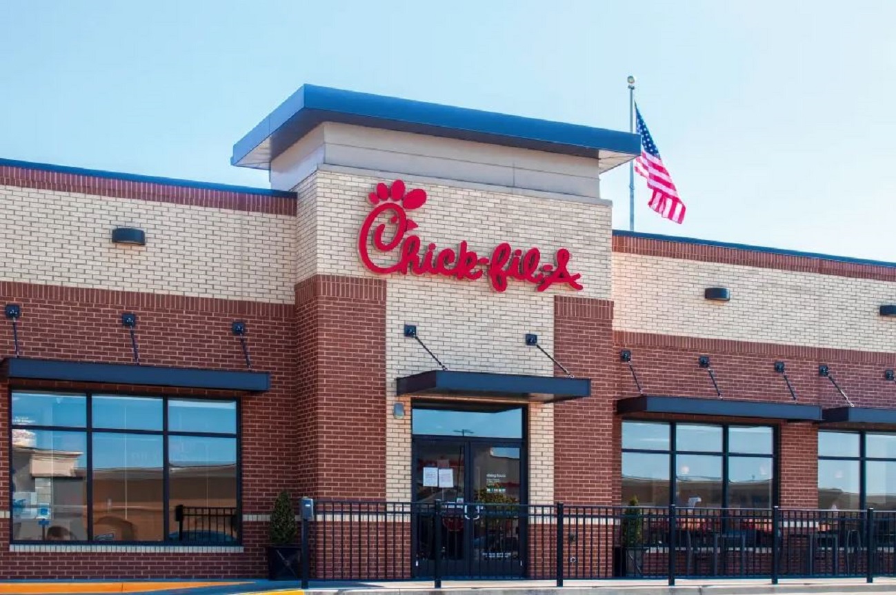 ΗΠΑ: Ανακάλυψε σχεδόν 10.000 δολάρια σε τουαλέτα fast food και τα παρέδωσε – Η πράξη 18χρονου που έγινε viral 4 Φωτογραφία: Susan Vineyard