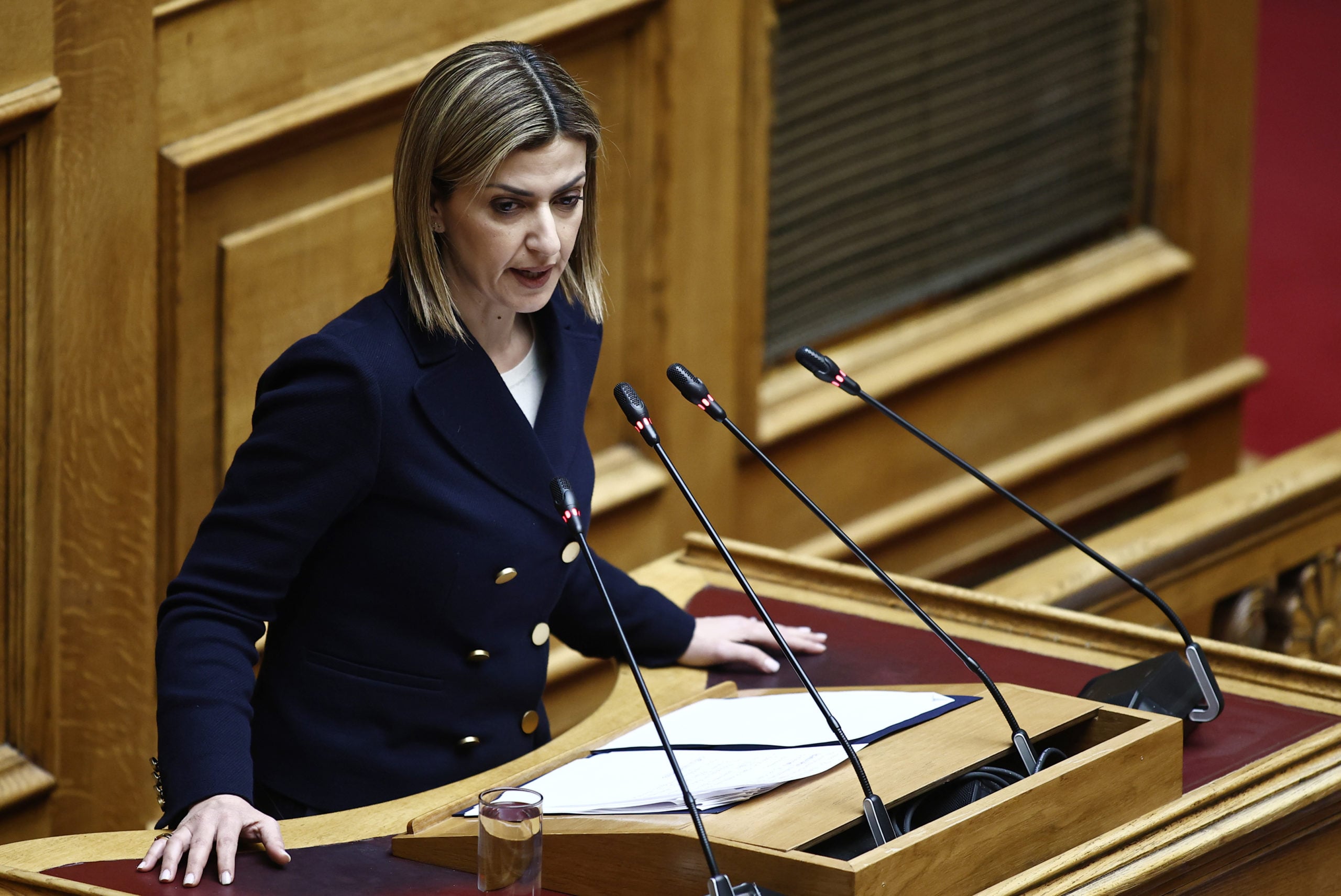Ειρήνη Αγαπηδάκη για το έγκλημα στην Κρήτη: «Η οπλοκατοχή δεν είναι έθιμο – Καλώ τις Κρητικές να ηγηθούν σε αυτόν τον αγώνα»