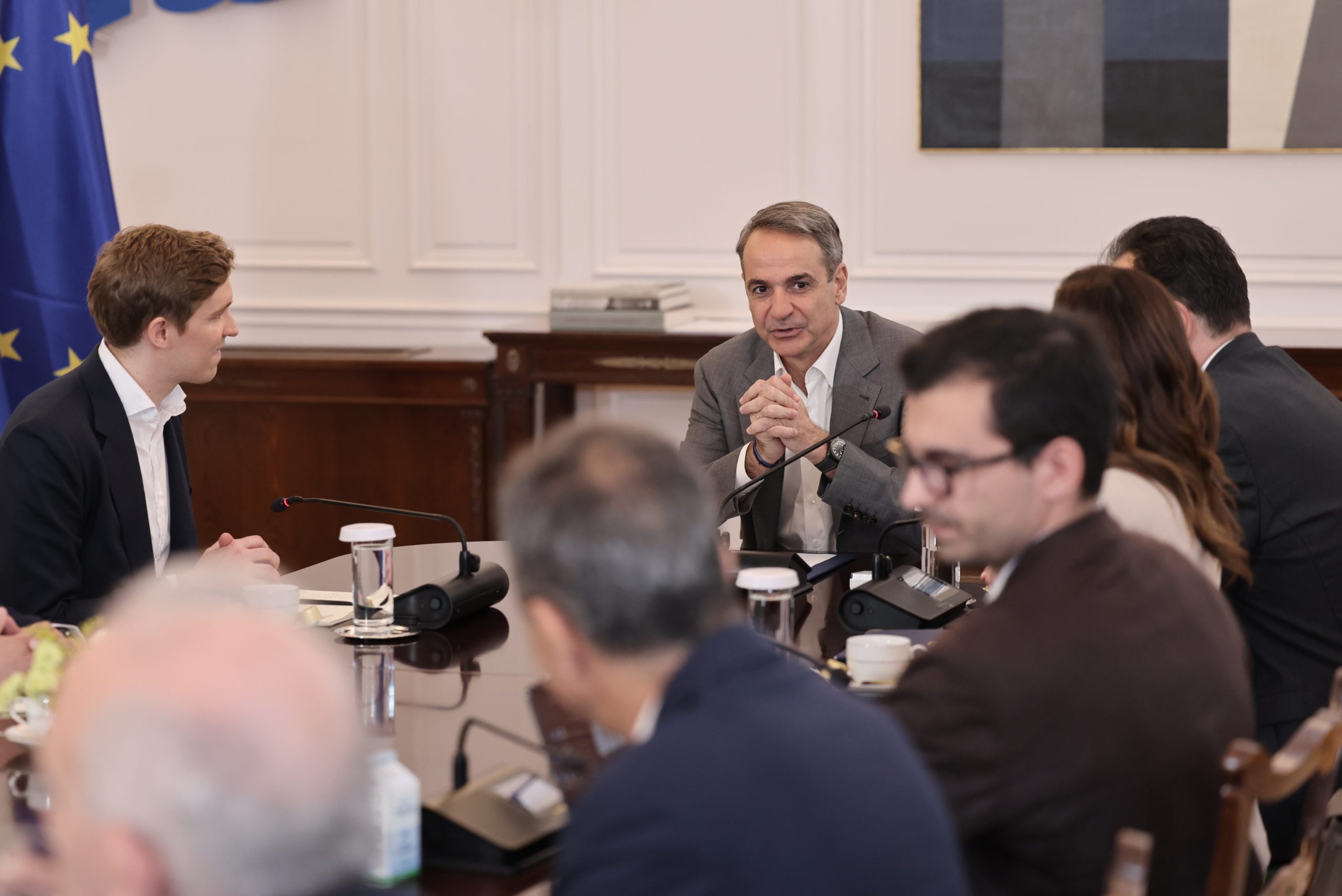 Μητσοτάκης: Η τεχνητή νοημοσύνη θα κάνει το κράτος πιο προσιτό – Συνεργασία κυβέρνησης με ElevenLabs για Gov.gr και γλώσσες