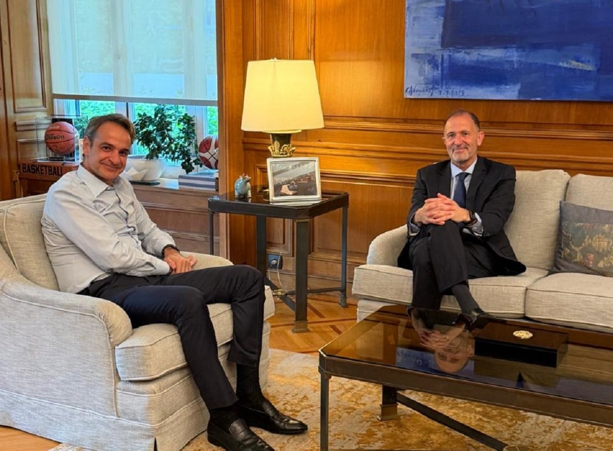 Μητσοτάκης: Εξαιρετική συνάντηση με τον Τσους Μπουένο πριν το F4 της EuroLeague στην Αθήνα