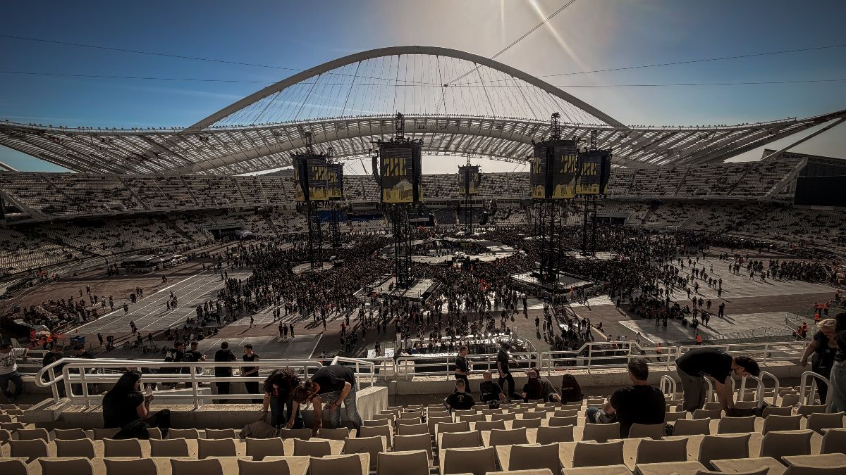 Το ΟΑΚΑ γεμίζει για τη συναυλία των Metallica