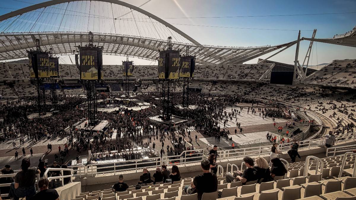 Το ΟΑΚΑ γεμίζει για τη συναυλία των Metallica