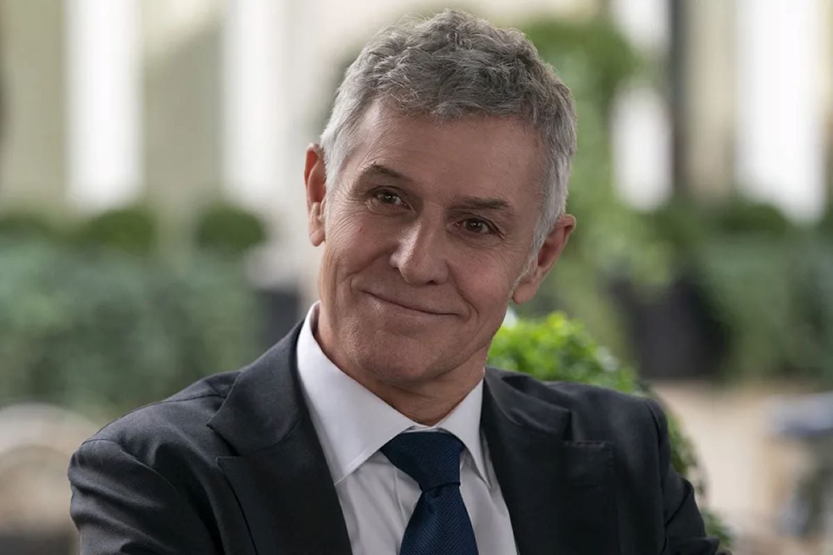 Πιέρ Ντενί: Έφυγε από τη ζωή στα 69 ο ηθοποιός του «Emily in Paris» – Ο αγώνας του με το ALS