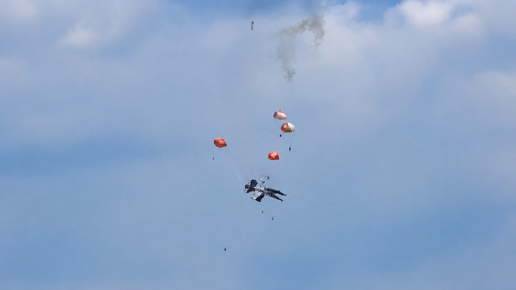 ΗΠΑ: Δύο EA-18G Growlers συγκρούονται σε αεροπορική επίδειξη στο Άινταχο – Ασφαλή τα τέσσερα μέλη πληρώματος