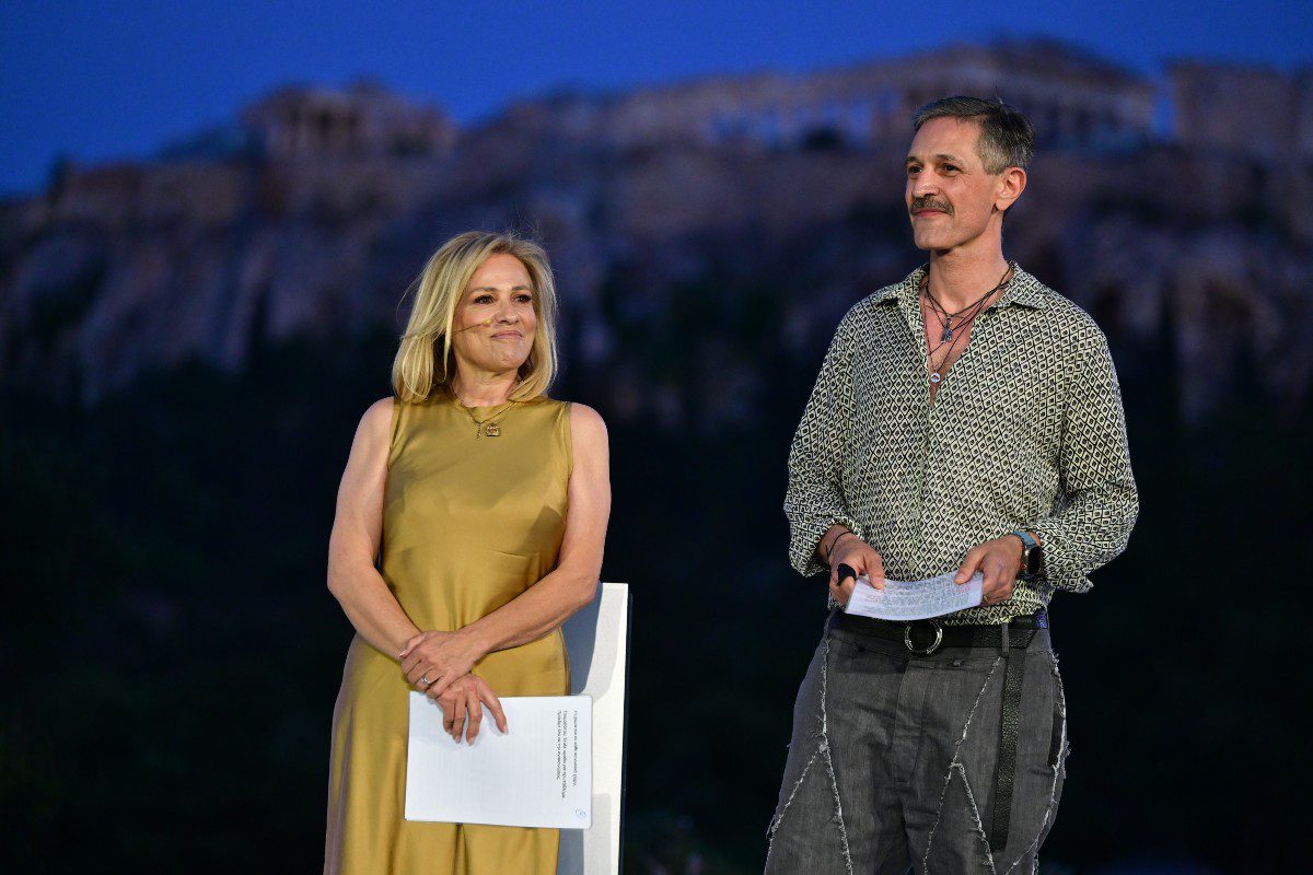 Μαριάννα Τουμασάτου για Καρυστιανού: «Δεν θα με καταφέρει ποτέ» (Βίντεο) 4 Μαριάννα Τουμασάτου, Αιμίλιος Χειλάκης