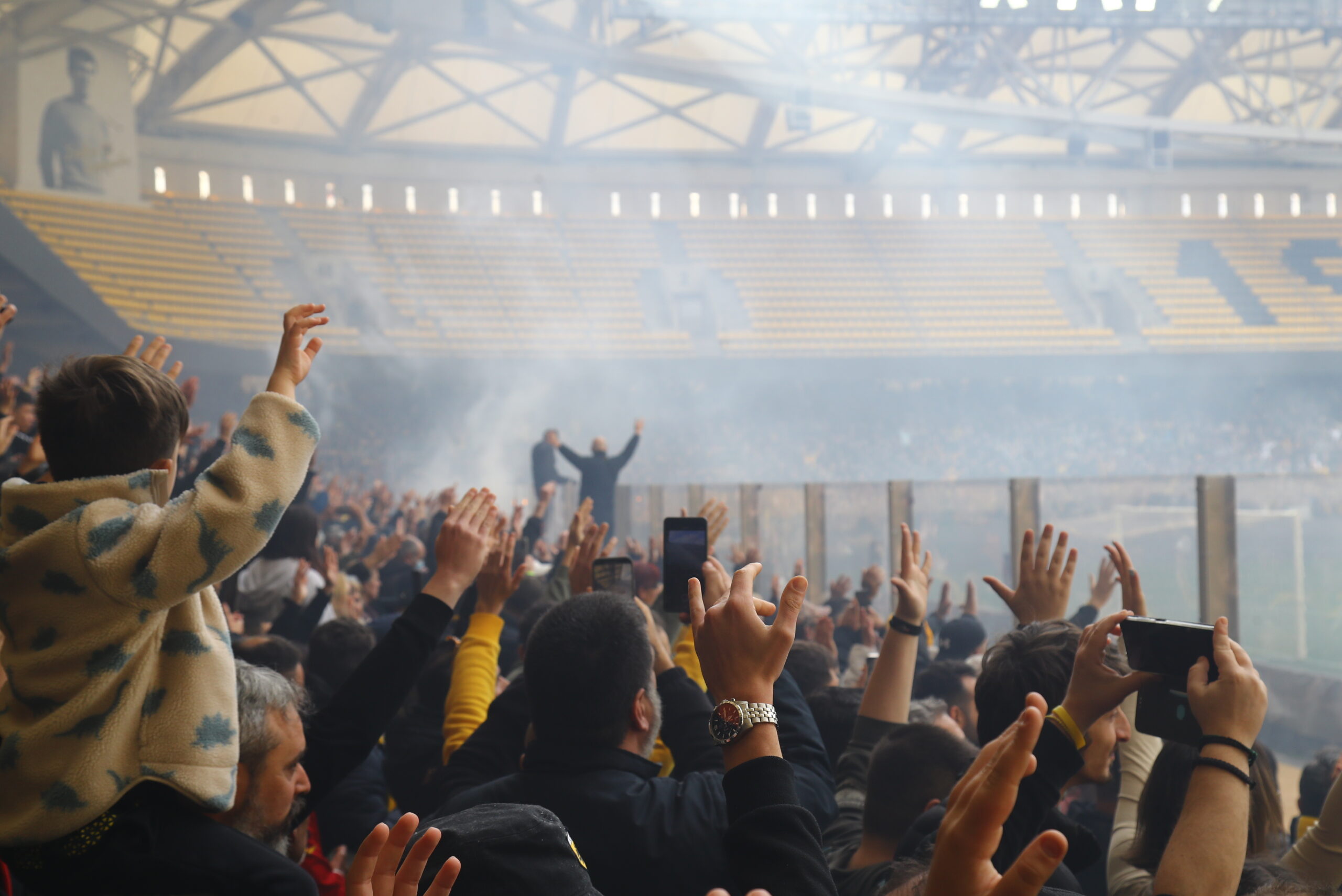 ΑΕΚ: Χαμός στην Allwyn Arena με 12.000 φιλάθλους στην τελική προπόνηση πριν τον Παναθηναϊκό
