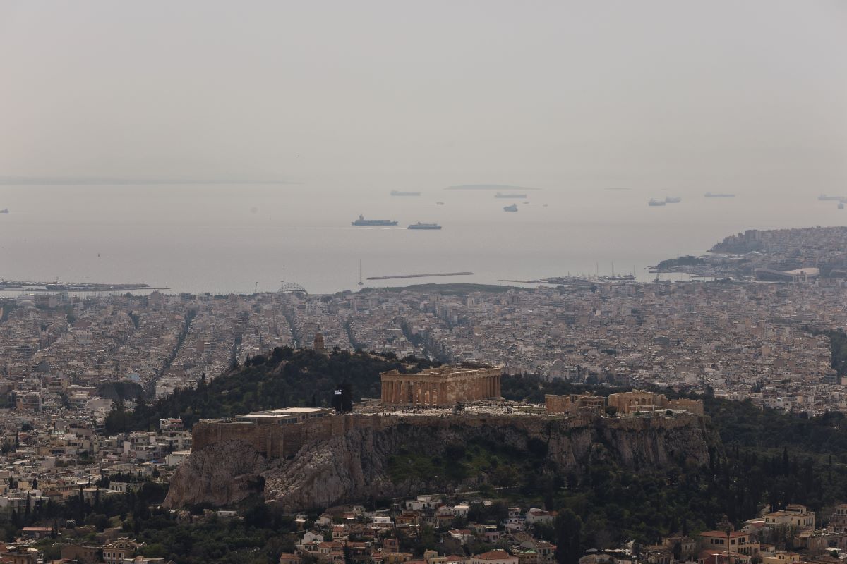 Home 60 Καιρός: Αφρικανική σκόνη και λασποβροχές από το Σάββατο – Ποιες περιοχές θα πλήξουν