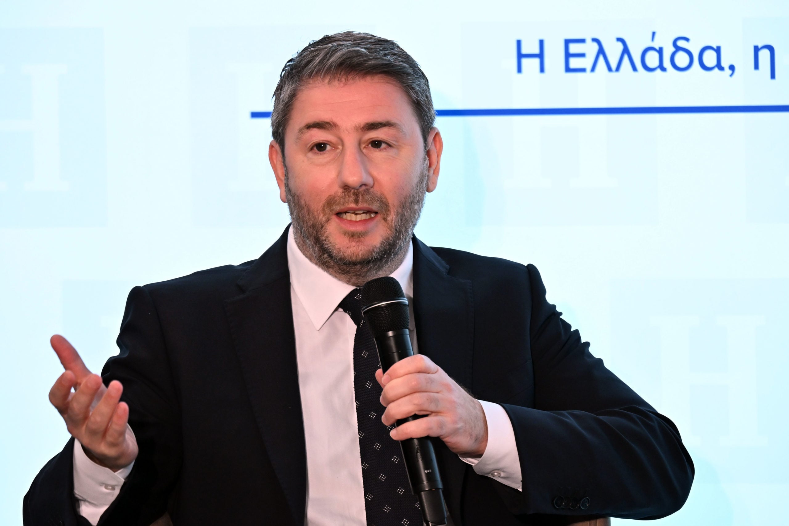 Ανδρουλάκης: «Ο ελληνικός λαός να αποτρέψει την επιπλέον υπονόμευση των δημοκρατικών θεσμών»