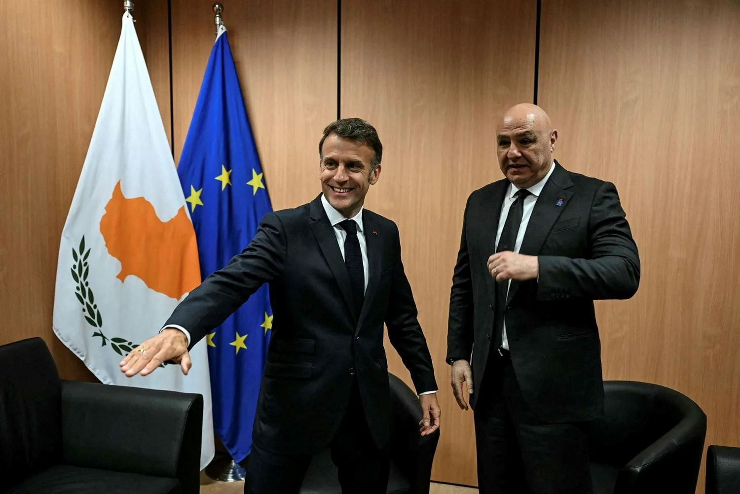 Διπλωματικό δράμα για τη συνάντηση Αούν – Νετανιάχου: Πιέσεις από ΗΠΑ και παρέμβαση Γαλλίας-Αιγύπτου