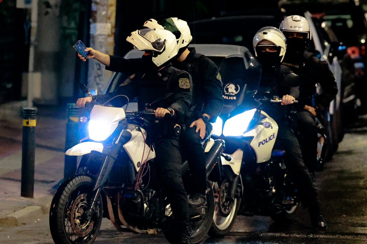 Οπαδικό επεισόδιο με τρεις συλλήψεις στο Αγρίνιο, ένας νεαρός άνδρας νοσηλεύεται με πολλαπλά τραύματα