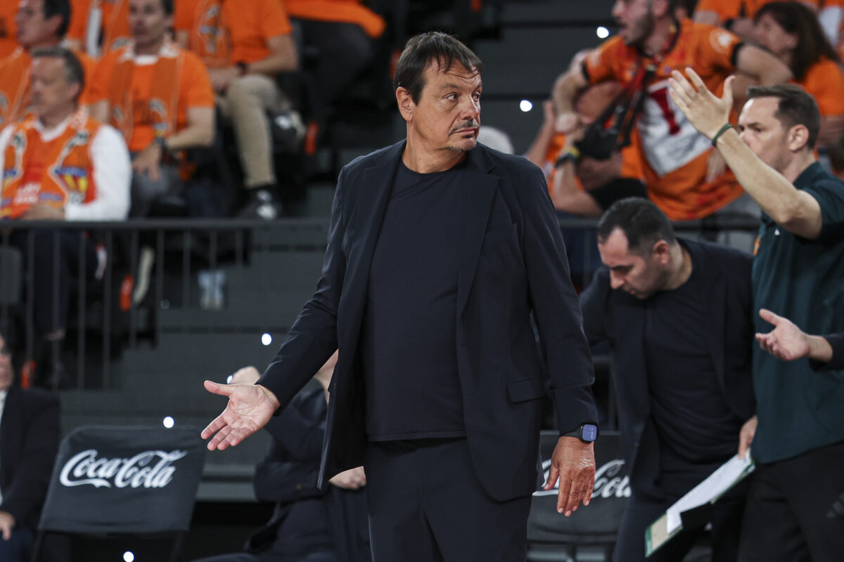 Αταμάν: «Στο πρώτο ημίχρονο με τον Σορτς ήμασταν τέσσερις εναντίον πέντε στην επίθεση»