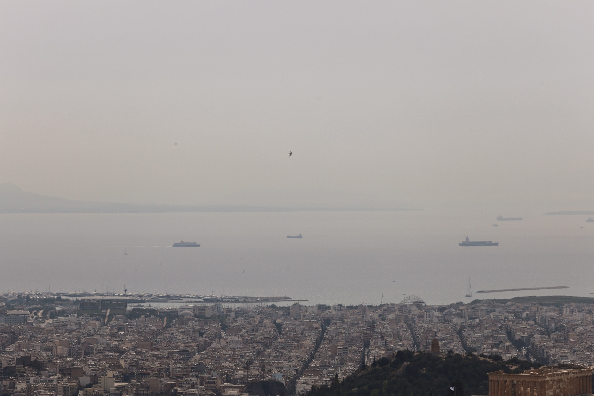 Το ανεξιχνίαστο μυστήριο της δυσοσμίας στα Νότια Προάστια: Τα πορίσματα που δεν αποκάλυψαν τίποτα, οι μετρήσεις και ο Σαρωνικός