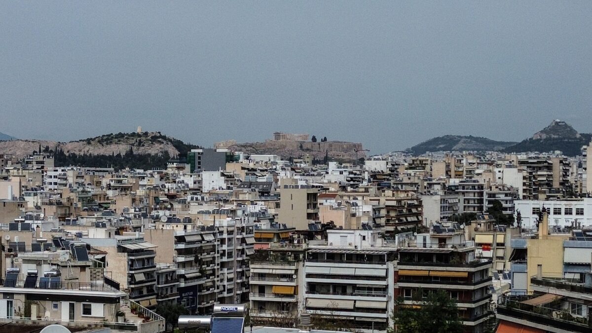 Άρωμα αερίου στην Αττική: Πιθανές αιτίες της μυστηριώδους οσμής – Τα τρέχοντα στοιχεία