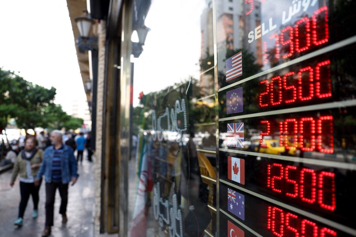 Αναταραχές στην αγορά νομισμάτων προκαλεί ο πόλεμος του Κόλπου
