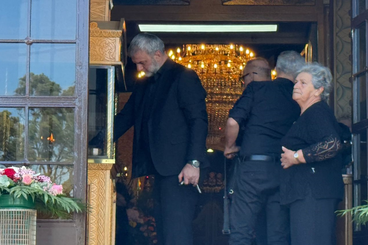 Αποχαιρετισμός στη Γωγώ Μαστροκώστα: Τελευταίο αντίο στη γενναία αυτή γυναίκα στο Ελληνικό