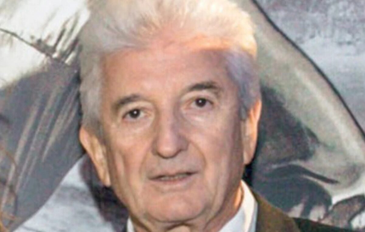 Home 75 Απεβίωσε ο Δημήτρης Παπαζαφειρόπουλος, συνιδρυτής της Toi&Moi