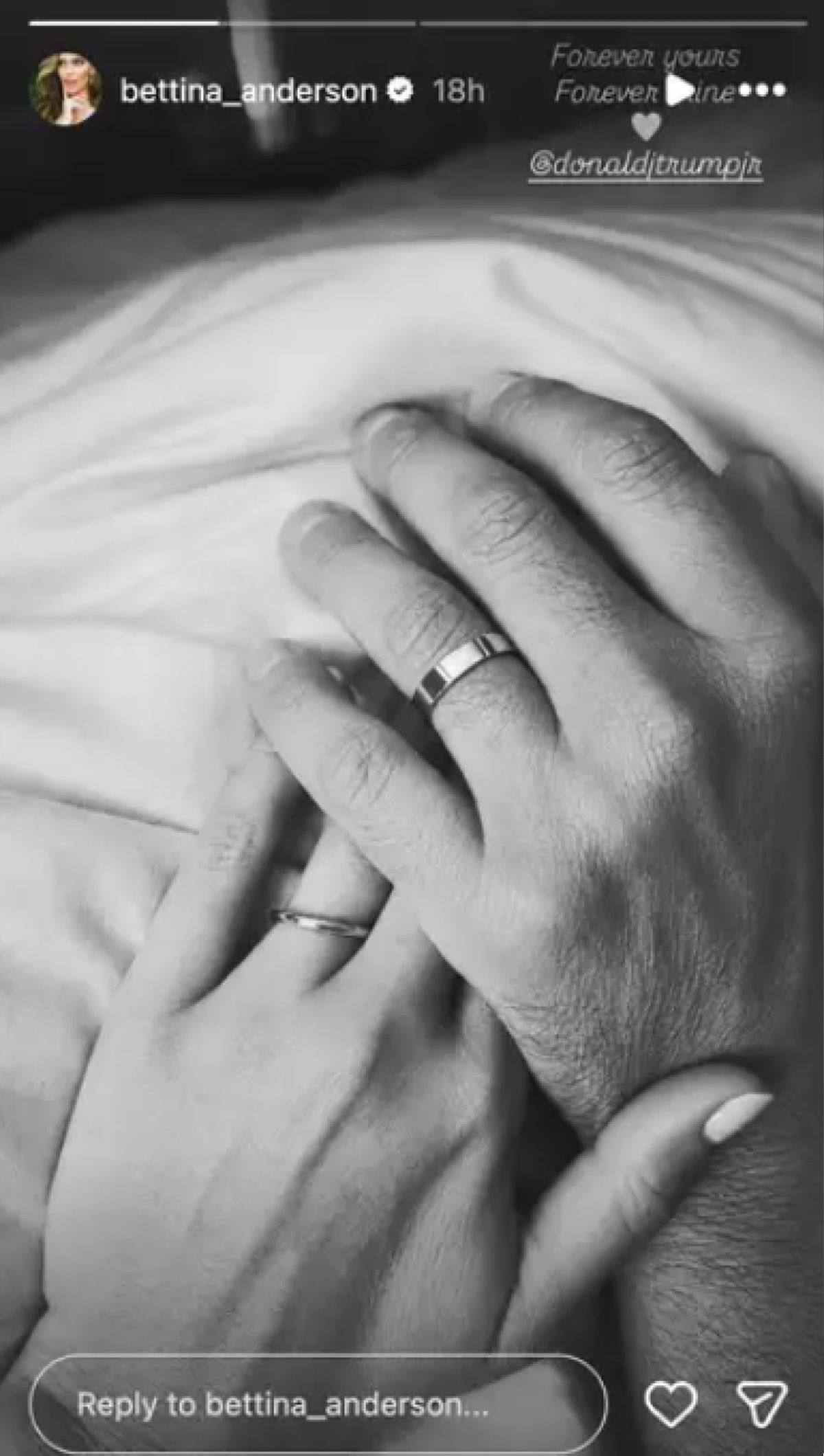 Ντόναλντ Τραμπ Τζούνιορ – Μπετίνα Άντερσον: Ένωσαν τις ζωές τους σε ιδιωτική τελετή στις Μπαχάμες! Χωρίς την παρουσία του Αμερικανού προέδρου 2 Ντόναλντ Τραμπ Τζούνιορ, Μπετίνα Άντερσον