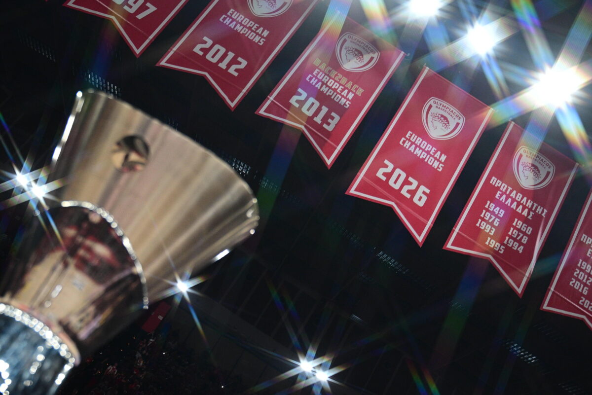 Ολυμπιακός: Το κύπελλο της Euroleague και το λάβαρο του τέταρτου ευρωπαϊκού στο ΣΕΦ