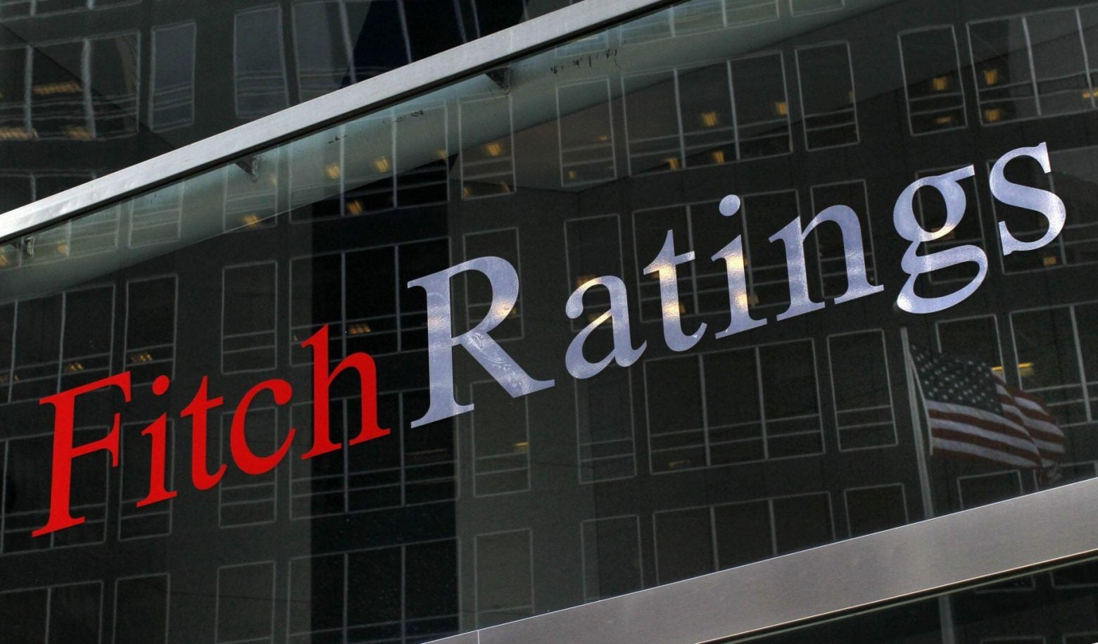 Fitch: Έπαινοι στην Ελλάδα για τα στοχευμένα μέτρα ενίσχυσης νοικοκυριών και επιχειρήσεων λόγω αυξημένου ενεργειακού κόστους