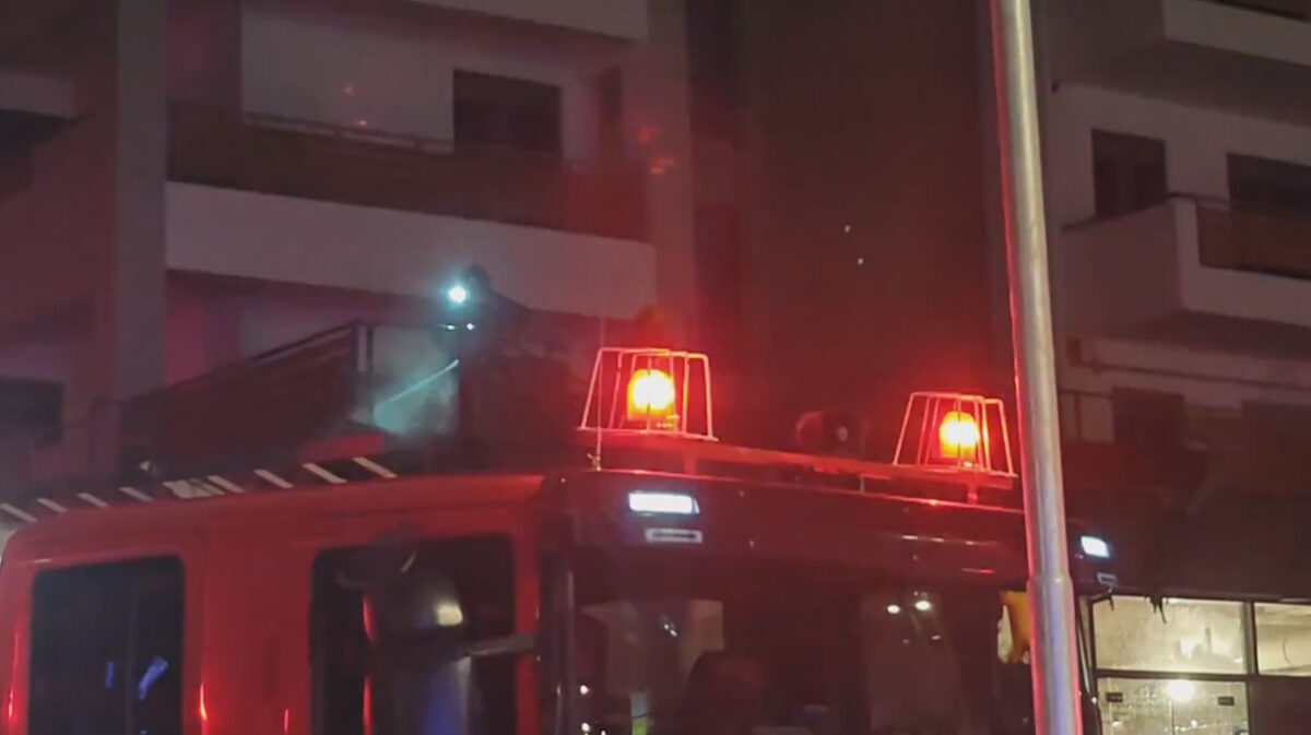 Πυρκαγιά σε σούπερ μάρκετ στα Κάτω Πατήσια, βίντεο από το περιστατικό