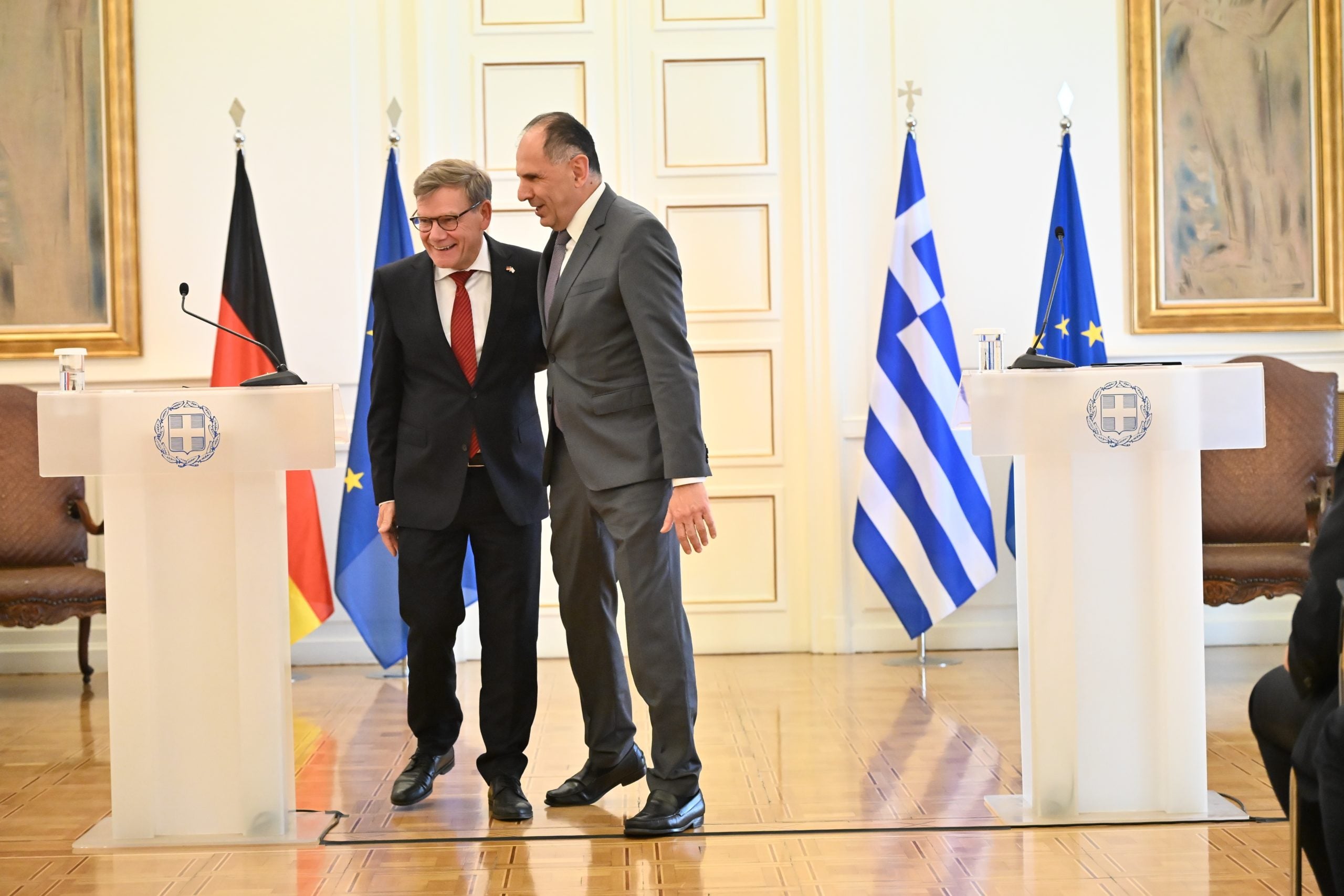 Συνάντηση Γεραπετρίτη-Βάντεφουλ: «Η Ελλάδα έτοιμη να αναλάβει ρόλο για την ασφαλή διέλευση στα Στενά του Ορμούζ»