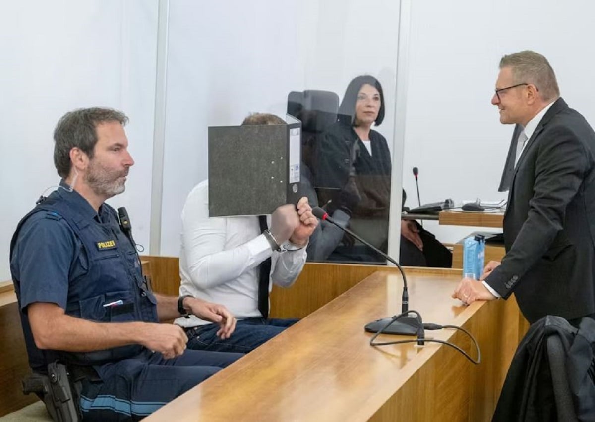 Γερμανία: Ζευγάρι αφαιρούσε χρήματα από παρκόμετρα για δέκα χρόνια – Απέκτησαν άλογα, αυτοκίνητα και πολυτελή ρούχα με τα κλοπιμαία
