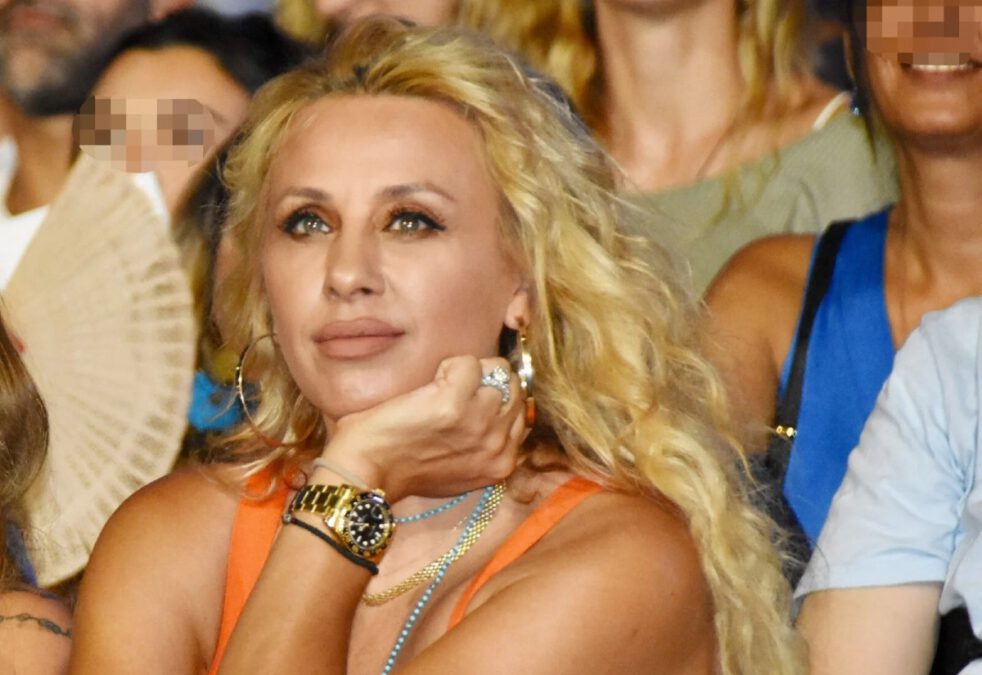 Ανατροπή με τη Γωγώ Μαστροκώστα: Δεν υπέκυψε στον καρκίνο του μαστού – Η σπάνια πάθηση που την κατέβαλε (Βίντεο)