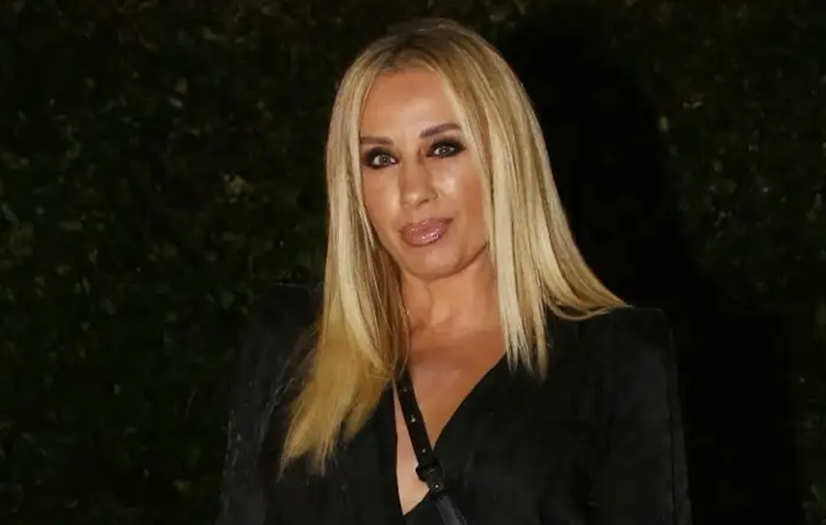 Η Γωγώ Μαστροκώστα θα αναπαυθεί δίπλα στον πατέρα της στο Ευηνοχώρι Μεσολογγίου – Σήμερα η τελετή στο Ελληνικό