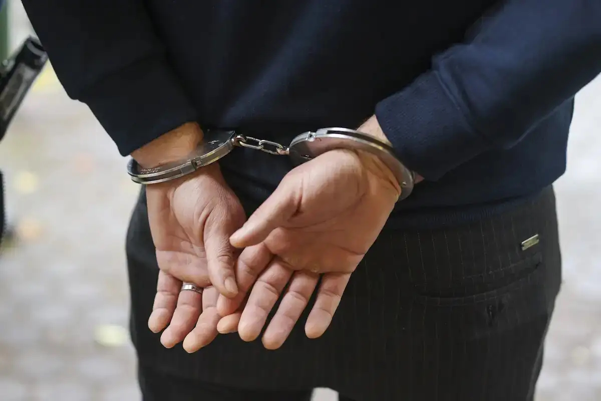 Θεσσαλονίκη: Φυλάκιση για 33χρονο που εκτόξευσε βάζα με βενζίνη στο σπίτι της πρώην του